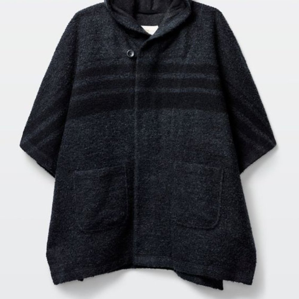 GOLDEN by TNA VELASCO CAPE | Aritzia